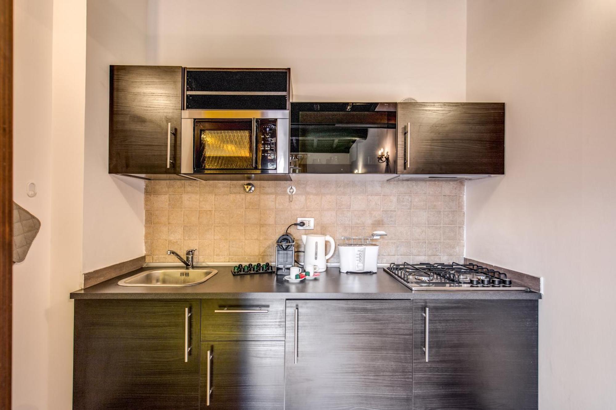 Elegant Apartment Behind The Colosseum Ρώμη Εξωτερικό φωτογραφία