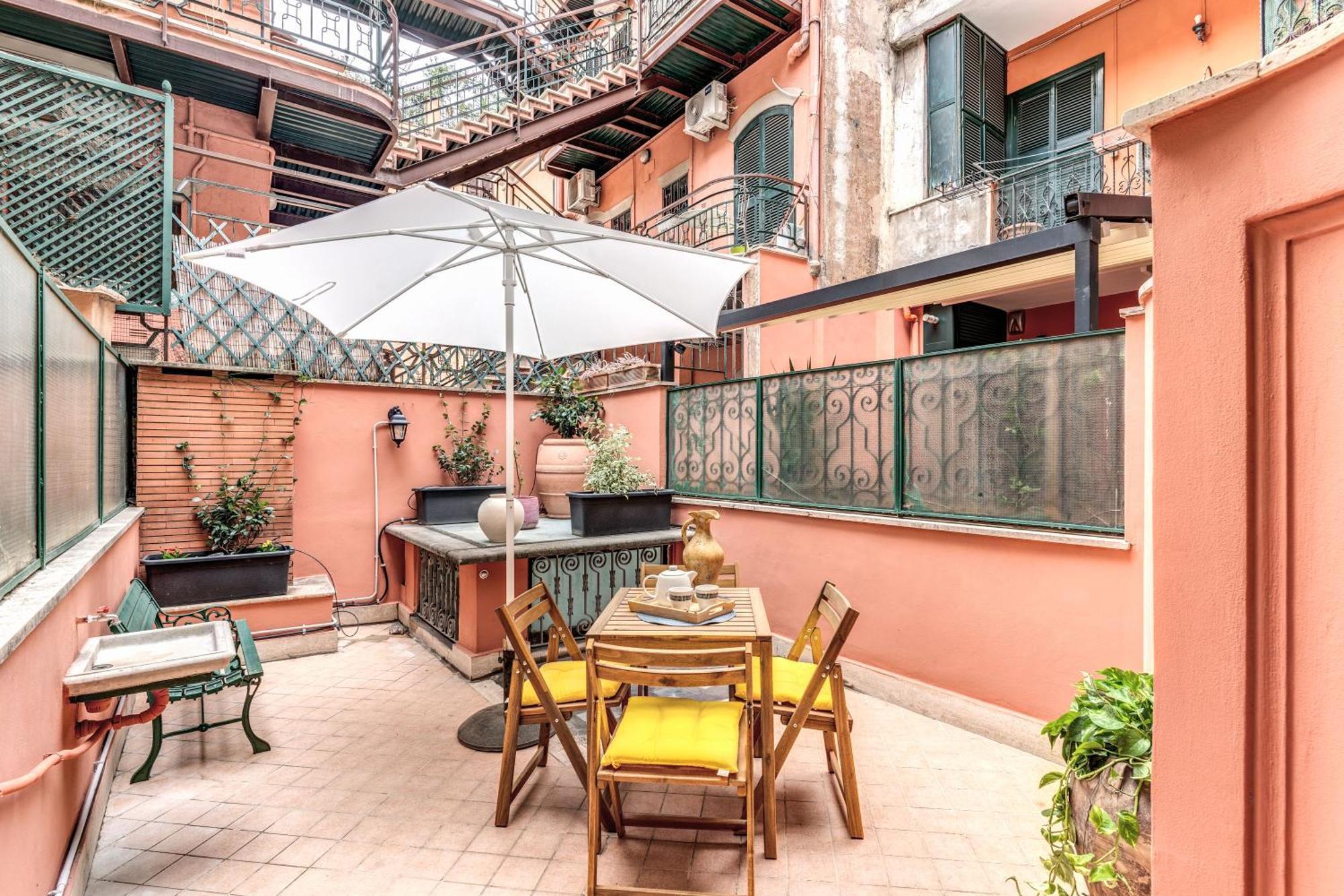 Elegant Apartment Behind The Colosseum Ρώμη Εξωτερικό φωτογραφία