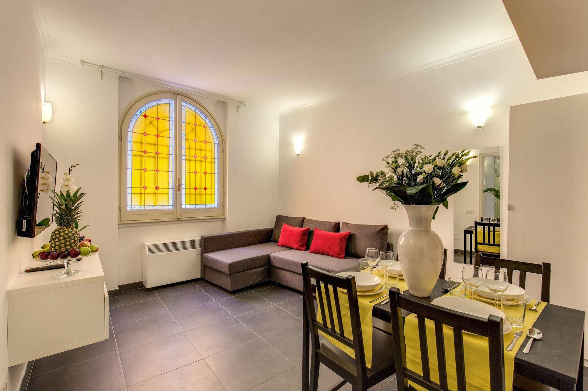 Elegant Apartment Behind The Colosseum Ρώμη Εξωτερικό φωτογραφία