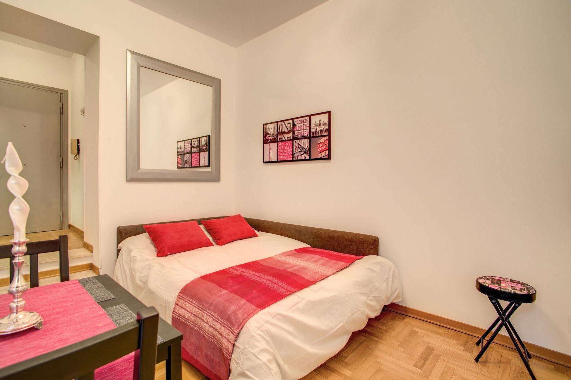 Elegant Apartment Behind The Colosseum Ρώμη Εξωτερικό φωτογραφία